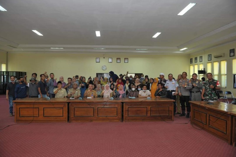 Audiensi pedagang utan