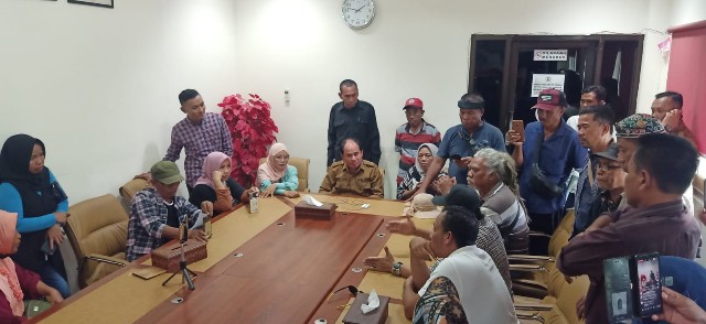Tolak Pasar