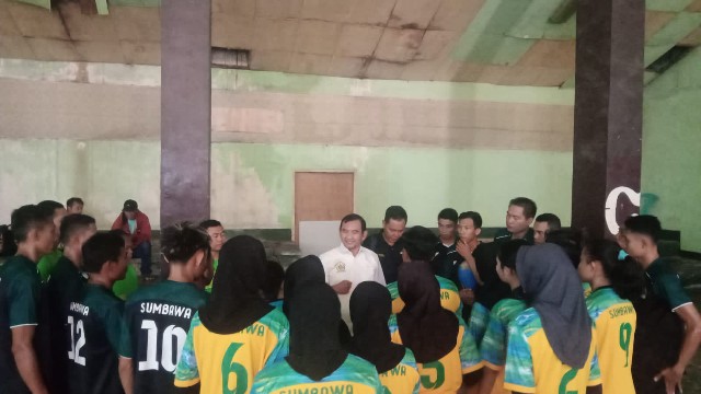 Menang telak